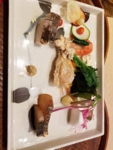 鮨 美菜月