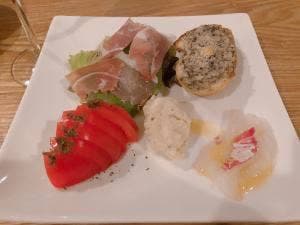 小料理とワイン たまや
