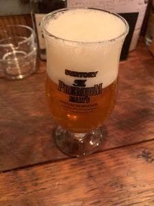 立って吞むおかだ