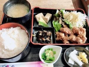 お食事処わらべ
