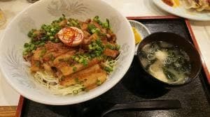 なかや