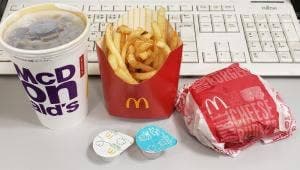 マクドナルド 近鉄東花園駅前店