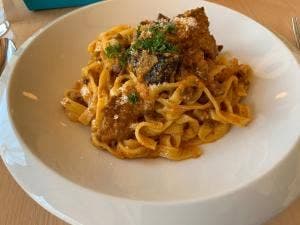 レストラン CALMA