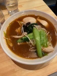 薬膳麻辣湯やっちゃん