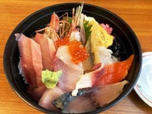 寿司割烹 豊魚