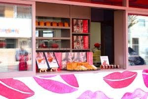 高級食パン専門店 くちびるが止まらない
