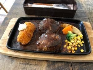 手作りハンバーグ ラルコーン ルート63