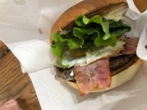 フレッシュネスバーガー 成田空港第3ターミナル店