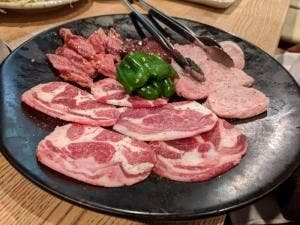青葉台ホルモン 三百屋