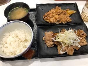 吉野家 青森駅前店