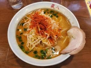 麺 蔵八 日赤病院前店