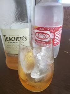 どんぶり亭 つるや