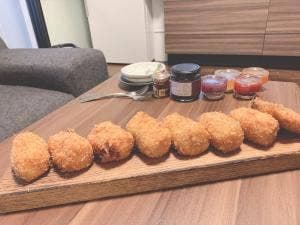 西冨家コロッケ店