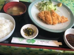 とんかつ かつ屋
