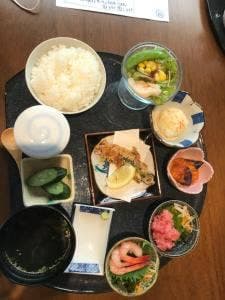 食事処松まる