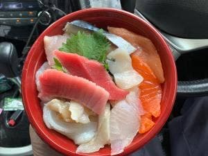 発寒かねしげ鮮魚店