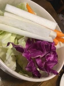 炉端人べにや