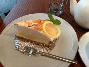 トンボ カフェ