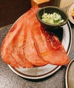 中目黒 ホルモン大衆酒場 肉流通センター