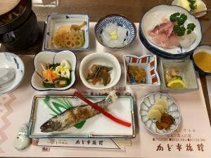 川中温泉 かど半旅館