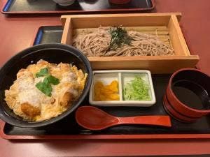 やじろべえ 半田店