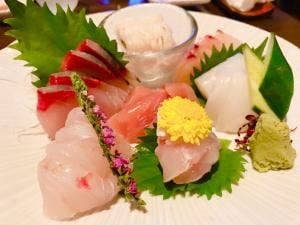 うしのほね 本店