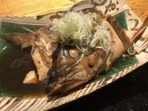 魚の三是 新宿西口大ガード店
