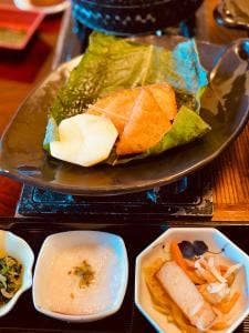 千明仁泉亭 個室食事処