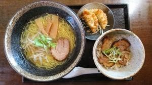 拉麺工房 ら房