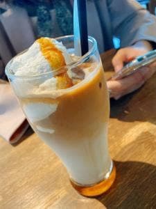 エルクルーカフェ