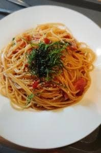 HtoO 本と音楽、本とお食事