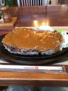 手作りハンバーグとピザの店 ライオン