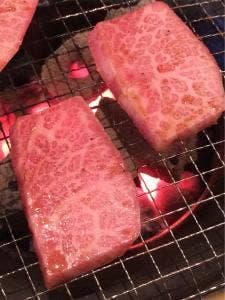 炭火焼肉オムテソン