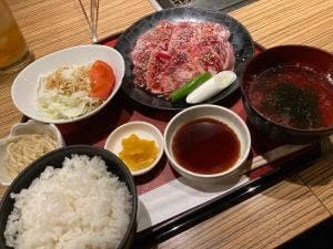 焼肉 ドラゴン