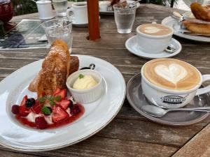 CHILLULU COFFEE and HOSTEL