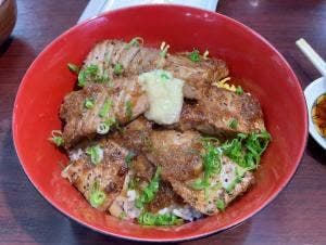 まぐろや本舗