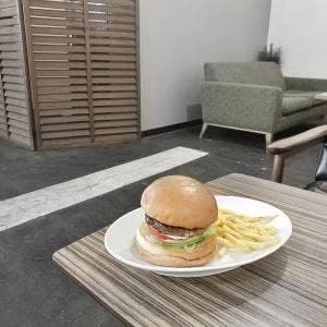 カフェ キュロス