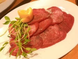 焼肉 もつ焼 喜八