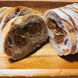 カフェと石窯パンのお店 あゆんぐ