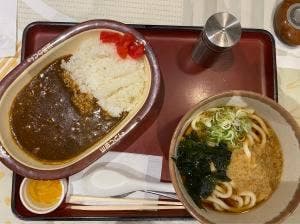 山田うどん 小谷田バイパス店