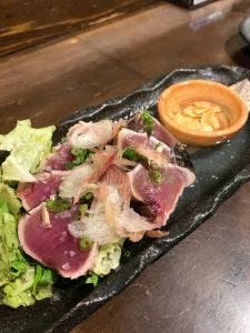 囲炉裏と釜飯 しずる