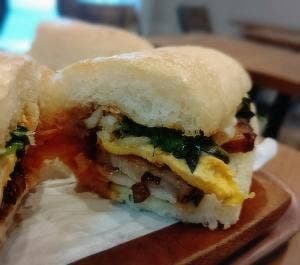 バインミーシンチャオ 神戸店