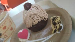 SNOOPY'S BACKLOT CAFE