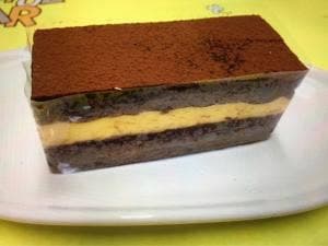ショコラティエ ラ・ピエール・ブランシュ 元町店