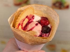 ジラフクレープ 広島中央通り店