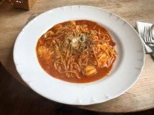 イタリア食堂ヴィアラッテェア