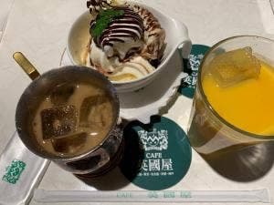 カフェ 英國屋 三宮OPA2店