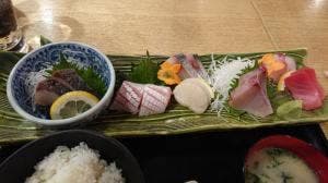 長浜鮮魚卸直営店 炉端 魚助