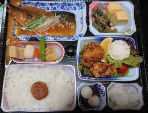 とんでん 行田店