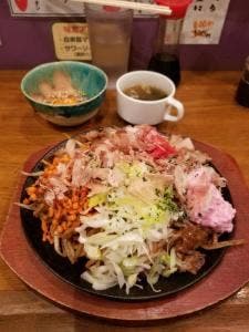 焼きそばは飲み物。 池袋東口店